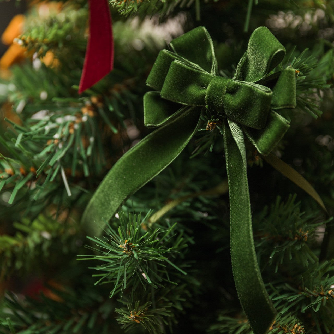 Christmas Tree Velvet Bow Baubles