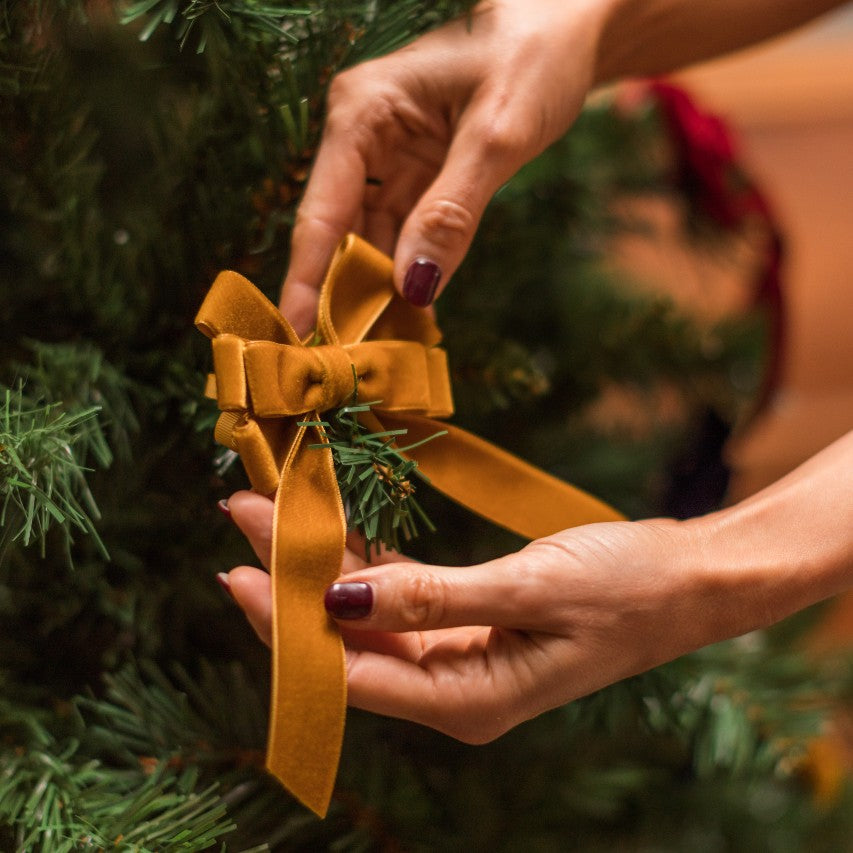 Christmas Tree Velvet Bow Baubles